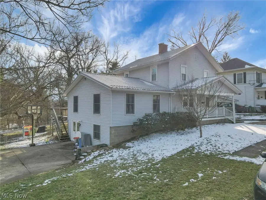 170 Thompson Avenue, New Concord, OH 43762 - #3