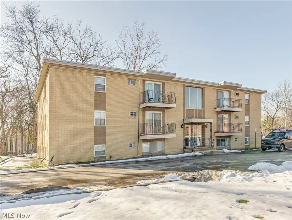 5382 Lee Road, Maple Heights, OH 44137 - #1