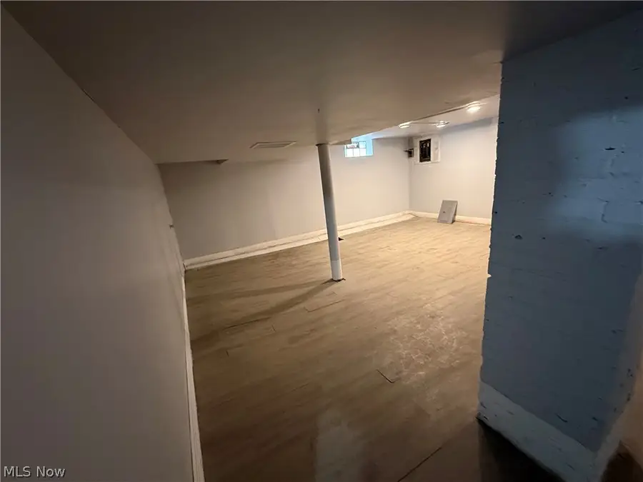 1068 Nela View Road, Cleveland Heights, OH 44112 - #3