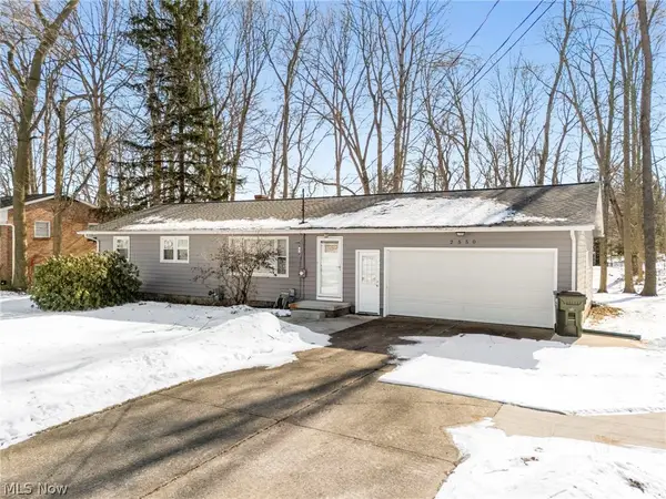 2550 Eaver Nw Street, Uniontown, OH 44685