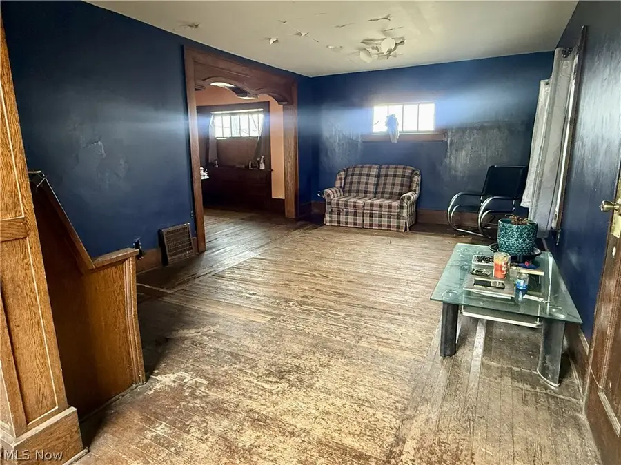 22 Brighton Drive, Akron, OH 44301 - #3