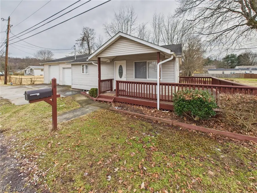 56 N Meadowlark Drive, Williamstown, WV 26187 - #3