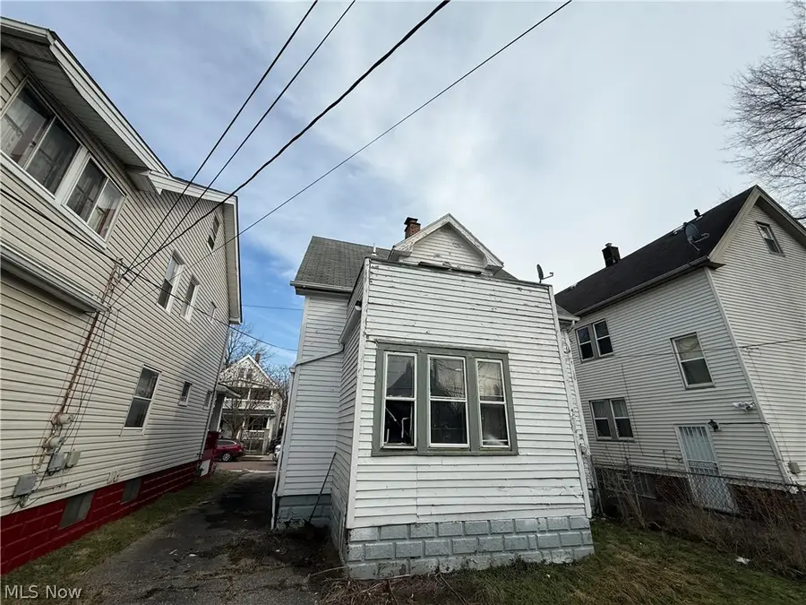 2912 E 119th Street, Cleveland, OH 44120 - #3