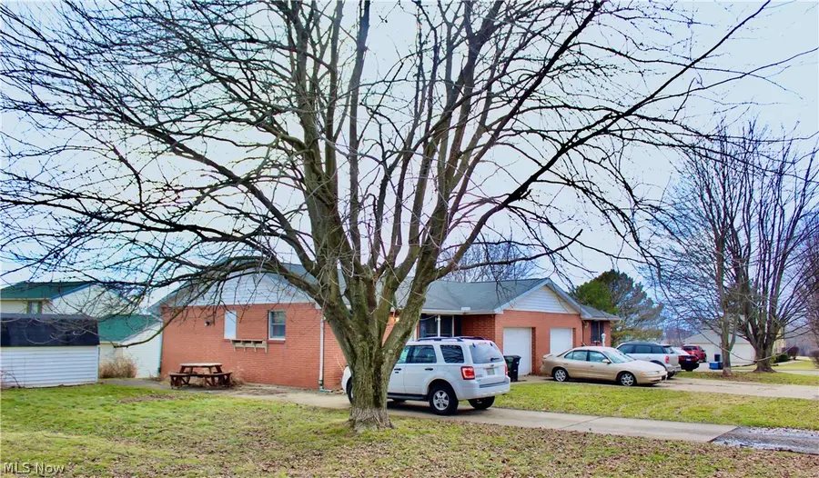 5620 Nave Sw Street, Canton, OH 44706 - #2