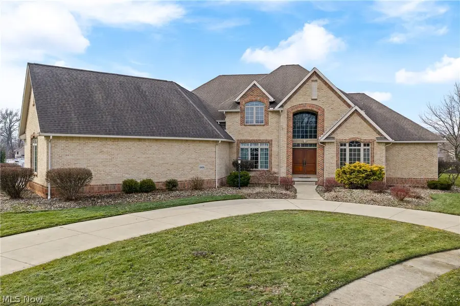 2828 Steelwood Circle, Akron, OH 44312 - #2