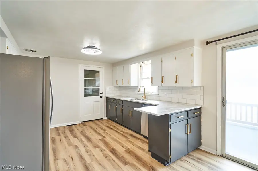 8484 Traphagen Nw Street, Massillon, OH 44646 - #3