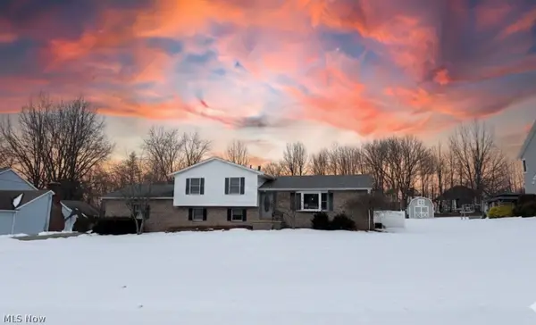 9 Willow Way, Canfield, OH 44406