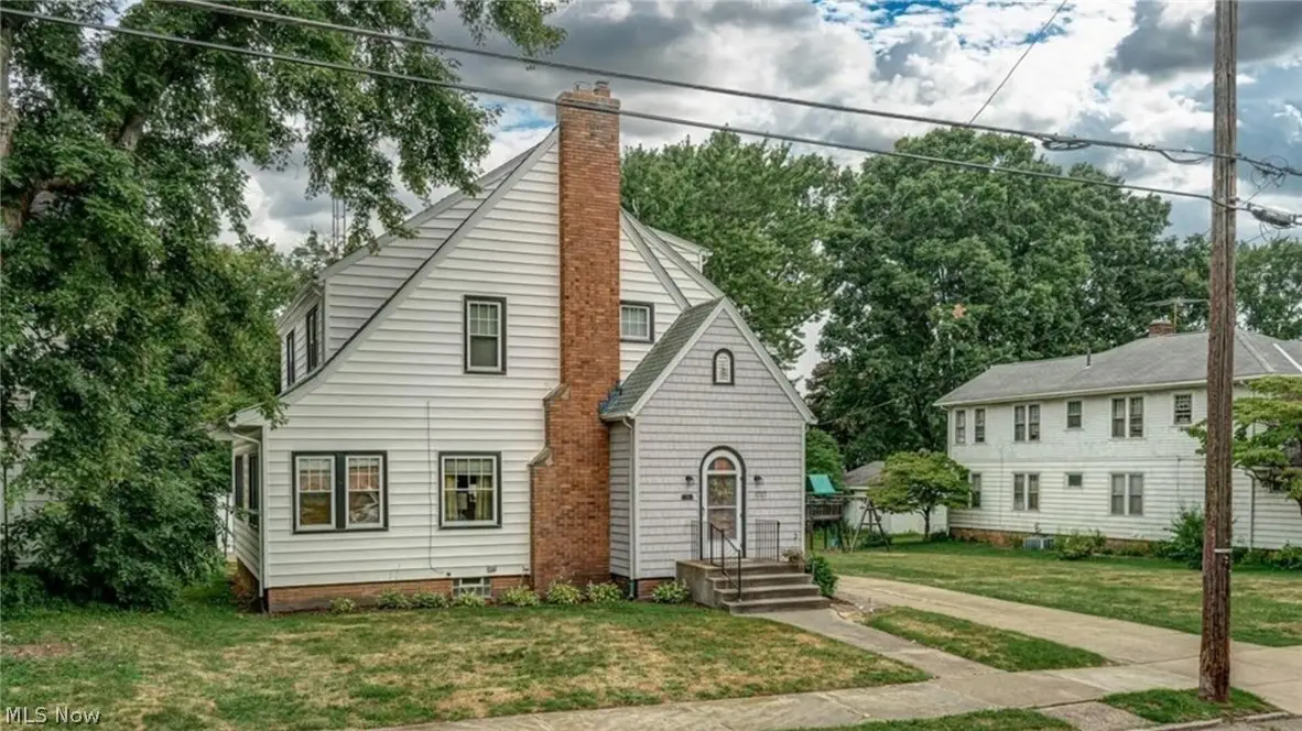 1717 Harvard Nw Avenue, Canton, OH 44703 - #1