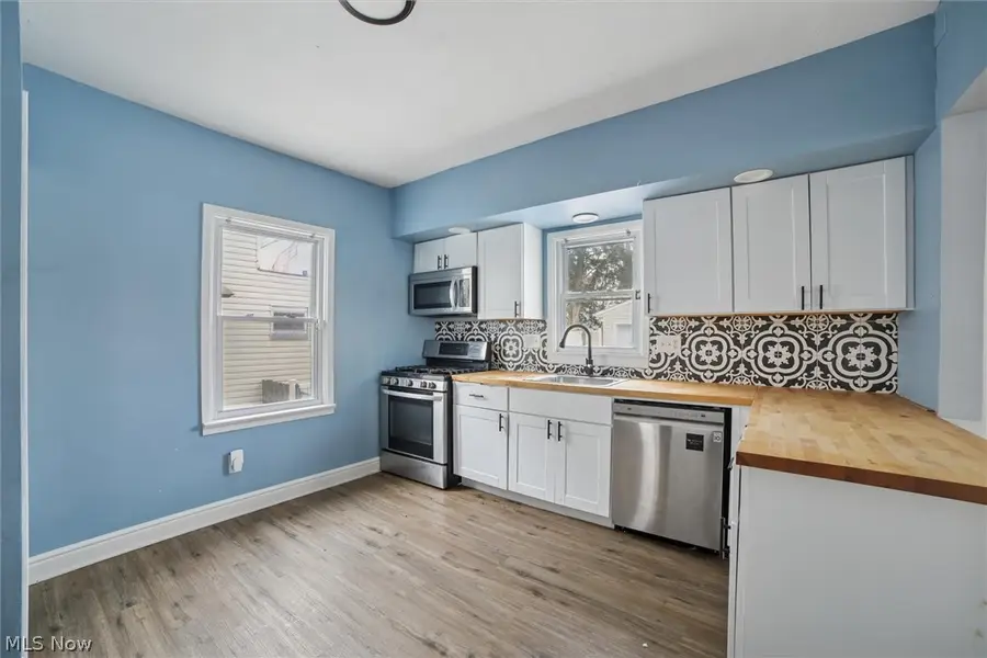 3613 Henritze Avenue, Cleveland, OH 44109 - #2