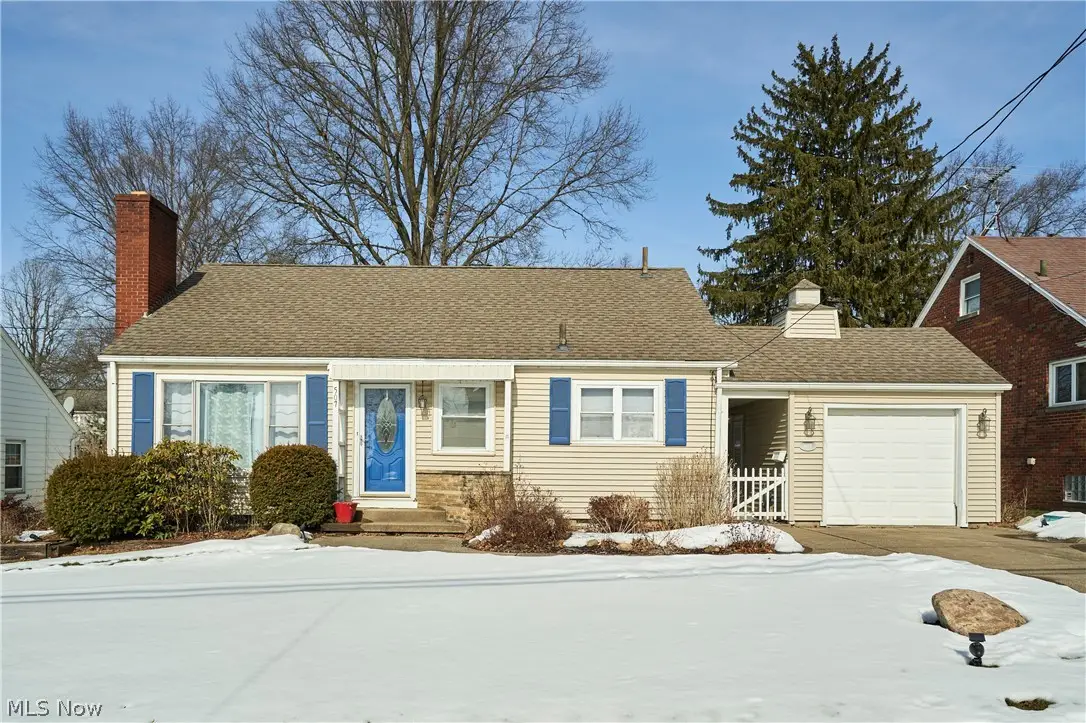 507 E Ford Avenue, Barberton, OH 44203 - #1