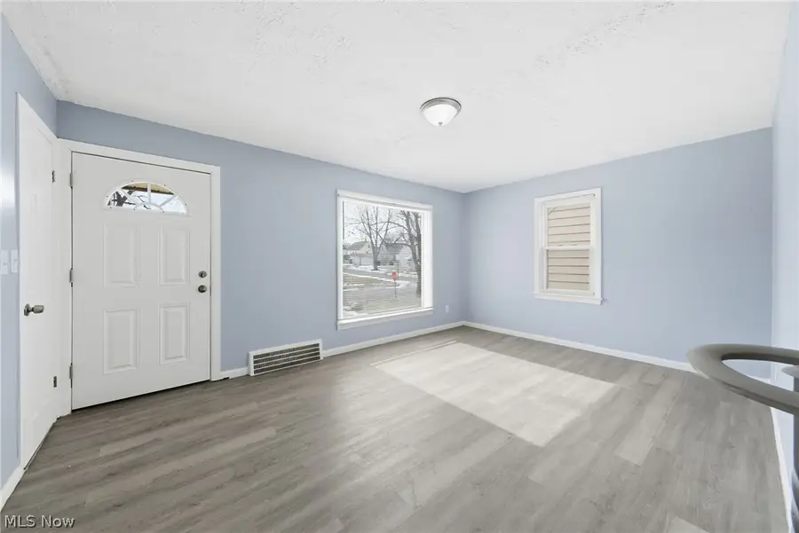 20705 Hansen Road, Maple Heights, OH 44137 - #2