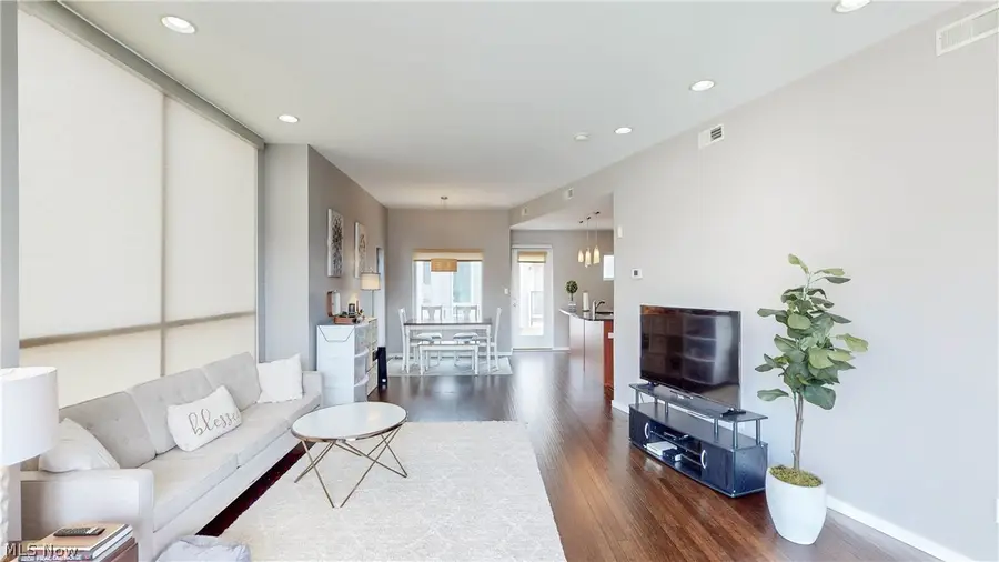 1671 E 118 Street, Cleveland, OH 44106 - #3