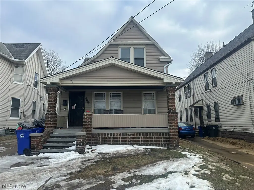 6404 Carl Avenue, Cleveland, OH 44103 - #1