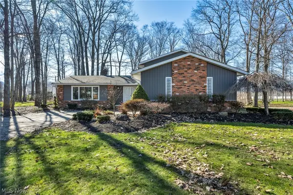 6458 Foxboro Drive, Mayfield Village, OH 44143