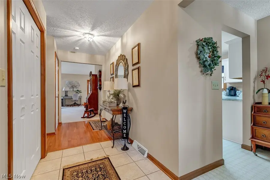 4623 Queen Anne Avenue, Lorain, OH 44052 - #3