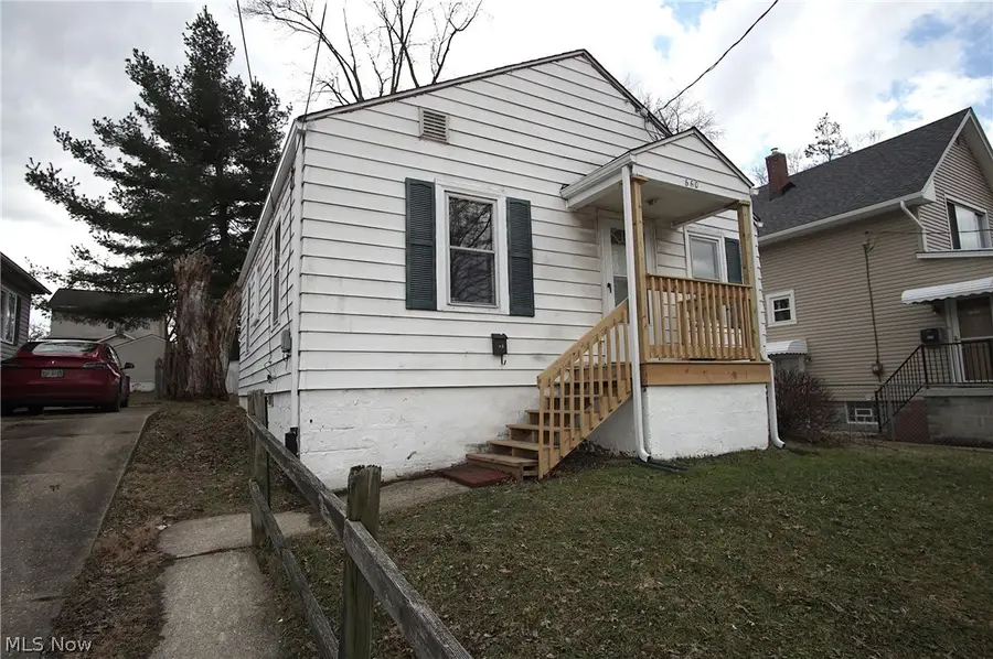 660 Hollibaugh Avenue, Akron, OH 44310 - #2