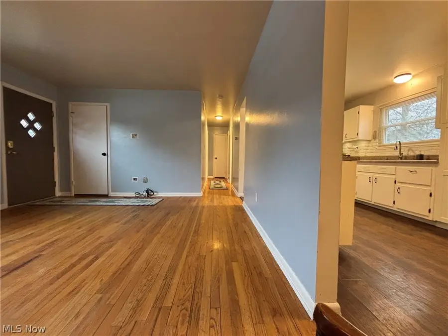 945 Adams Avenue, Salem, OH 44460 - #2