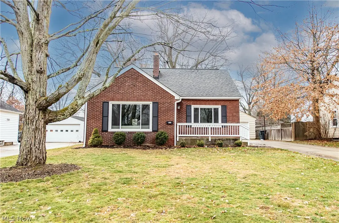 388 Crestwood Avenue, Wadsworth, OH 44281 - #1