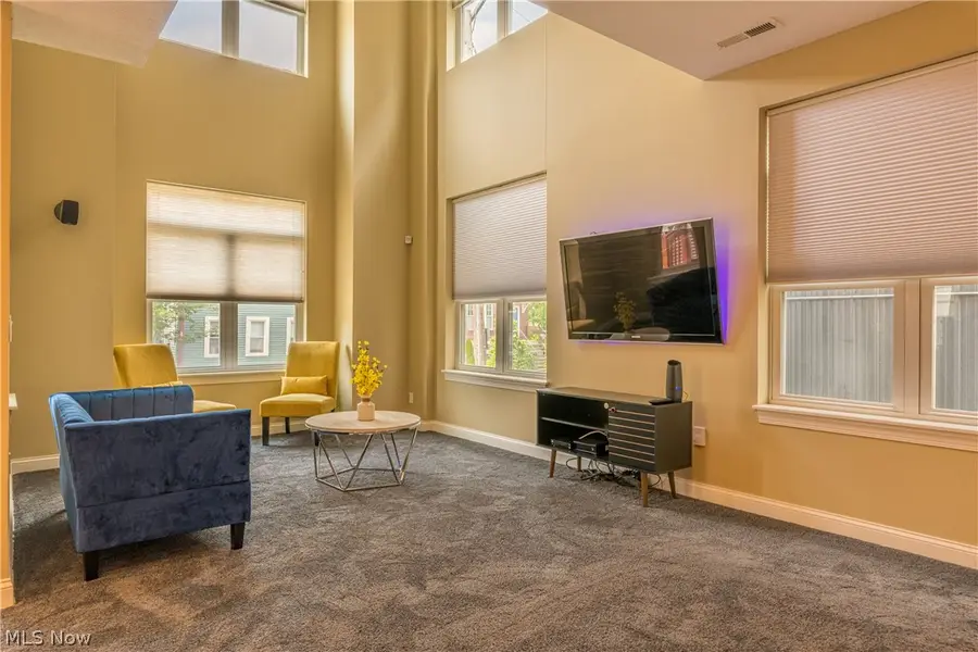 2135 W 6th Street, Cleveland, OH 44113 - #3