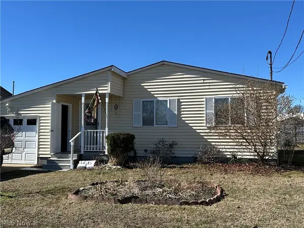 807 Carlisle Street, Belpre, OH 45714