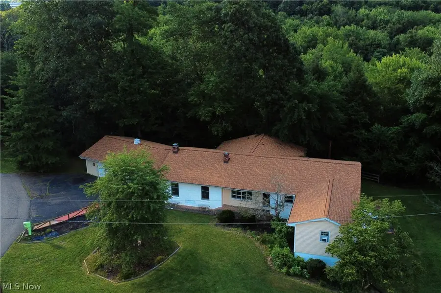 300 Eastlawn Circle, Zanesville, OH 43701 - #2