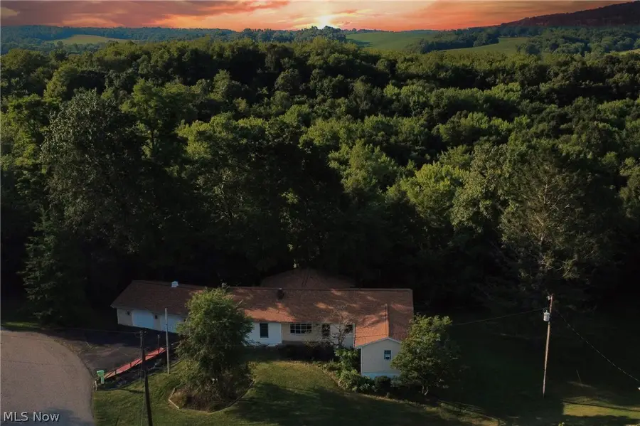 300 Eastlawn Circle, Zanesville, OH 43701 - #3