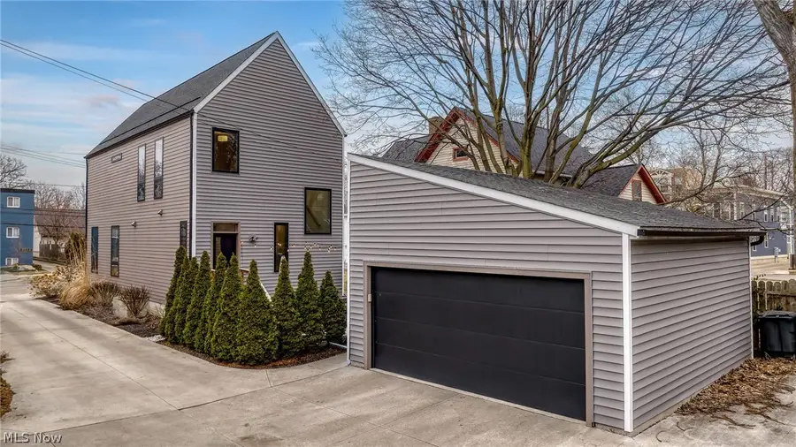 5217 Franklin Boulevard, Cleveland, OH 44102 - #3