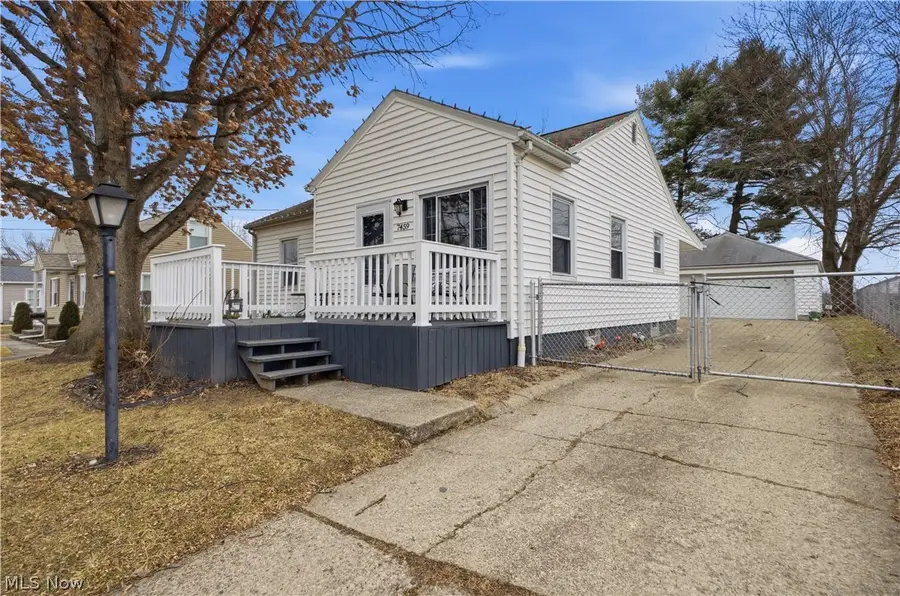 7459 Westview Drive, Youngstown, OH 44512 - #2