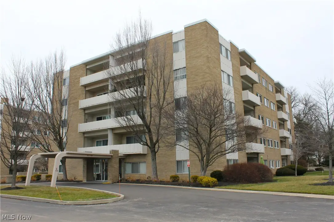 2089 Wooster Road #43, Rocky River, OH 44116 - #1