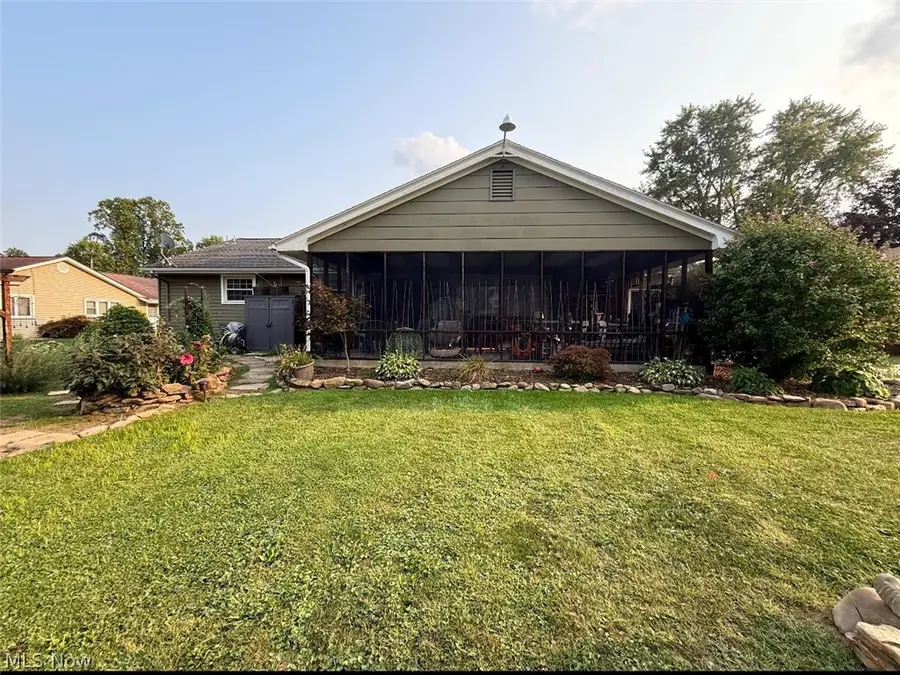 3354 Sandalwood Lane, Austintown, OH 44511 - #2