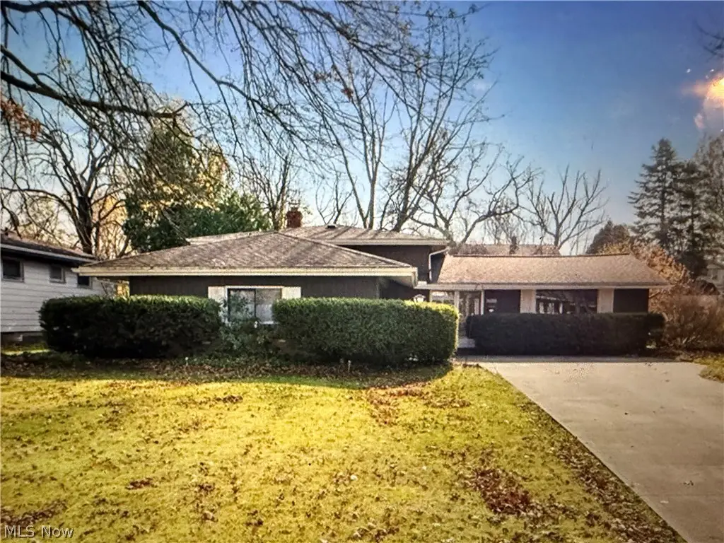 2050 Aldersgate Drive, Lyndhurst, OH 44124 - #1