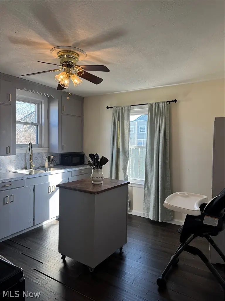 1096 Sevall Street, Zanesville, OH 43701 - #3