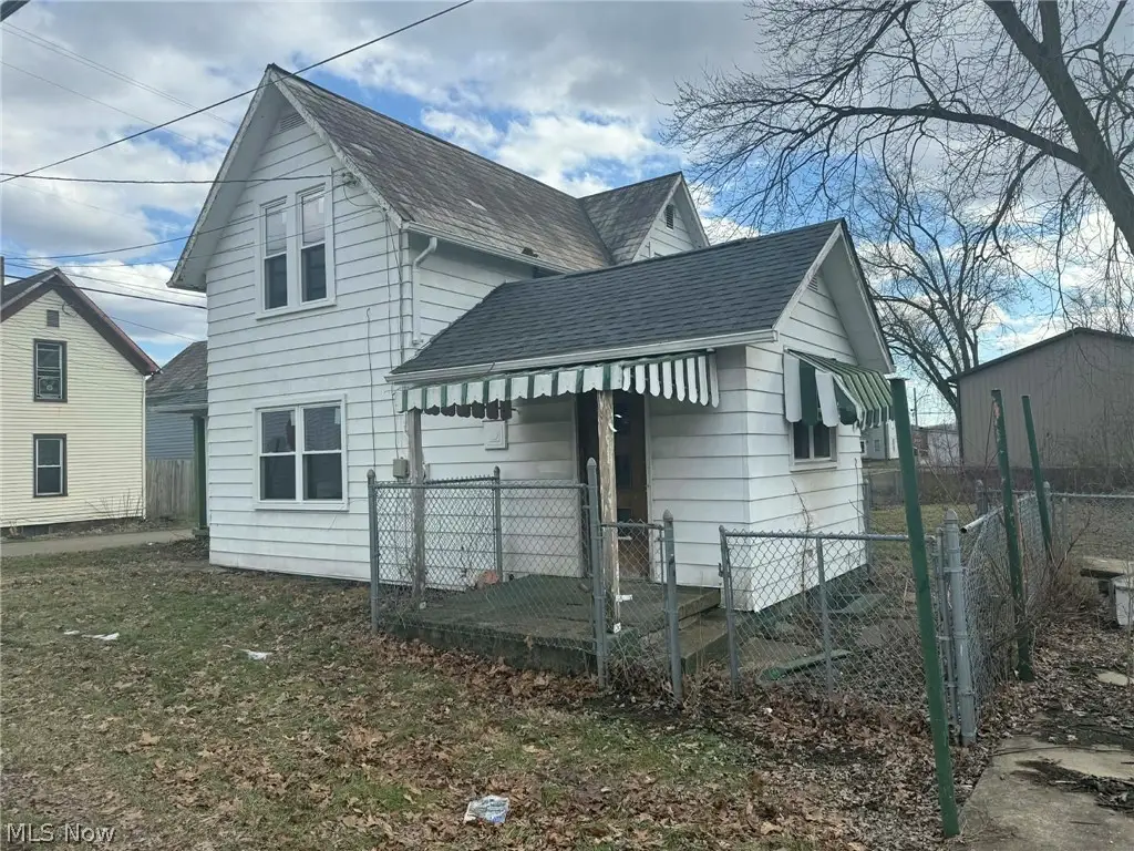 230 2nd Sw Drive, New Philadelphia, OH 44663 - #1