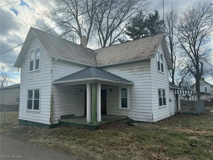 230 2nd Sw Drive, New Philadelphia, OH 44663 - #2