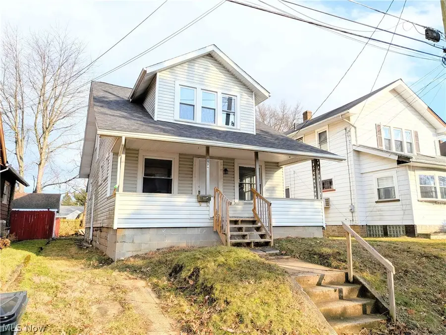 864 10th Ne Street, Massillon, OH 44646 - #3