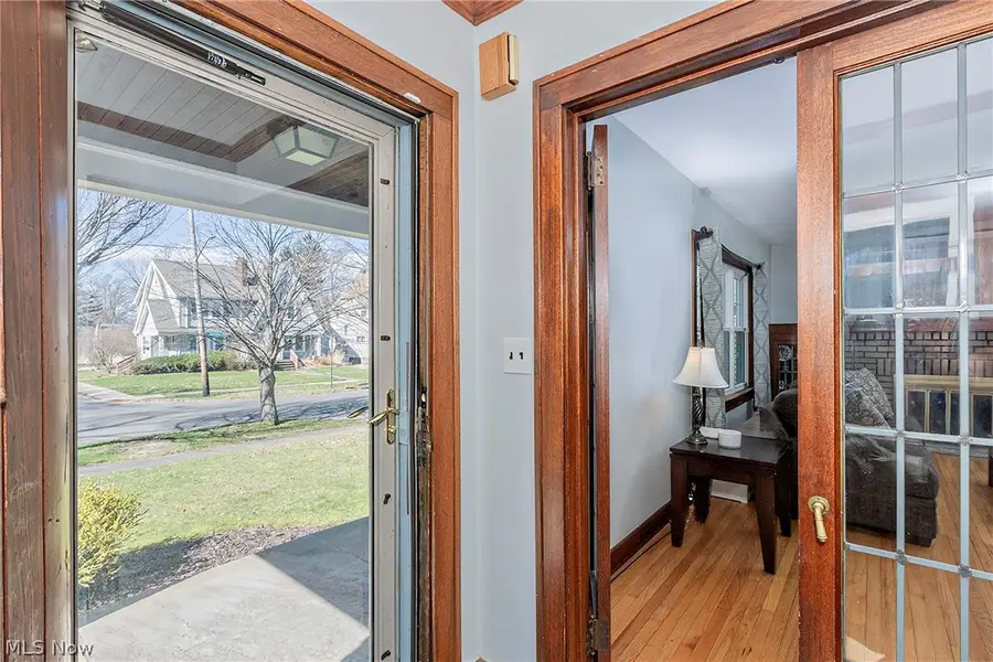 923 Cambridge Road, Cleveland Heights, OH 44121 - #2