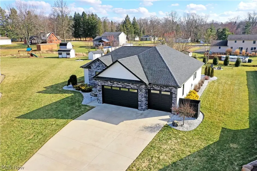 4885 Treeline Trail, New Middletown, OH 44442 - #3