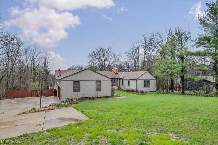 160 River Road, Hinckley, OH 44233 - #2