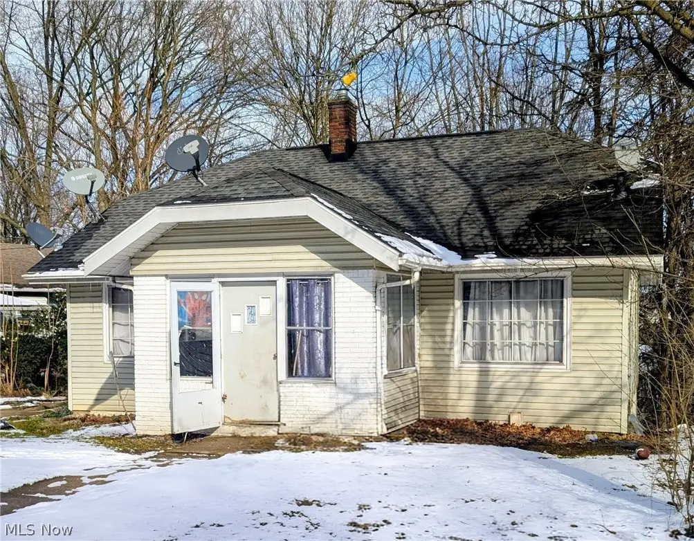 1575 Overlook Drive, Akron, OH 44314 - #1