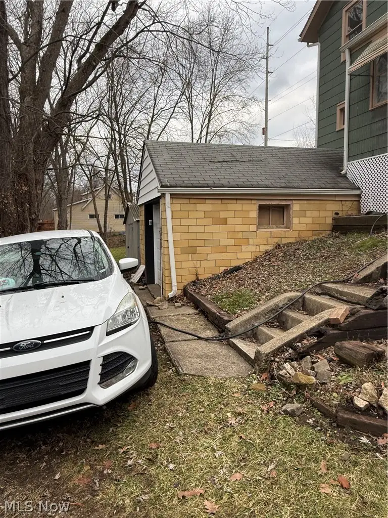 2885 Erie Nw Avenue, Massillon, OH 44646 - #3