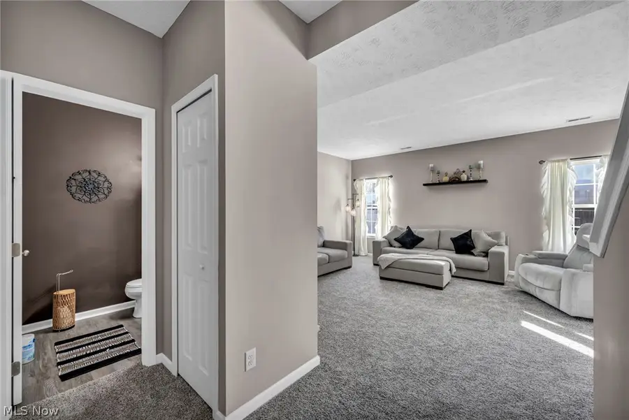 612 S Settlers Lane, Painesville, OH 44077 - #3