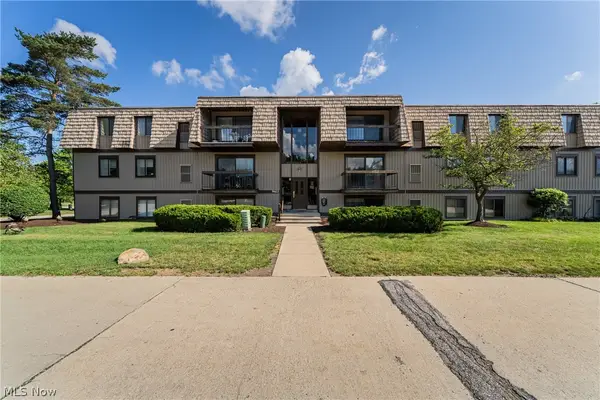 9611 Sunrise Boulevard #K2, North Royalton, OH 44133