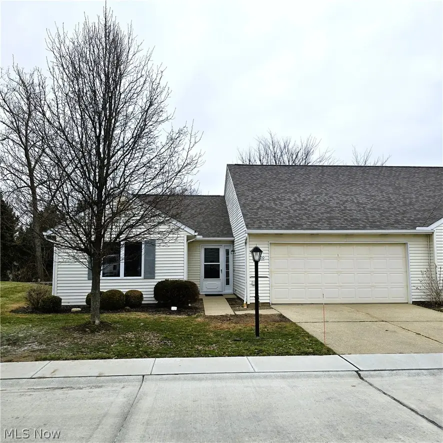 16400 Commons Oval, Strongsville, OH 44136 - #1