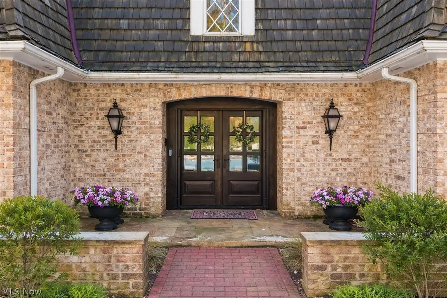 2731 Emerson Drive, Pepper Pike, OH 44124 - #2