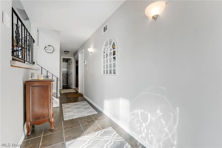 450 Brookdale Drive, Eastlake, OH 44095 - #3