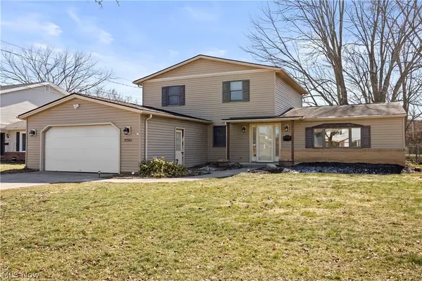 27261 Nantucket Drive, North Olmsted, OH 44070