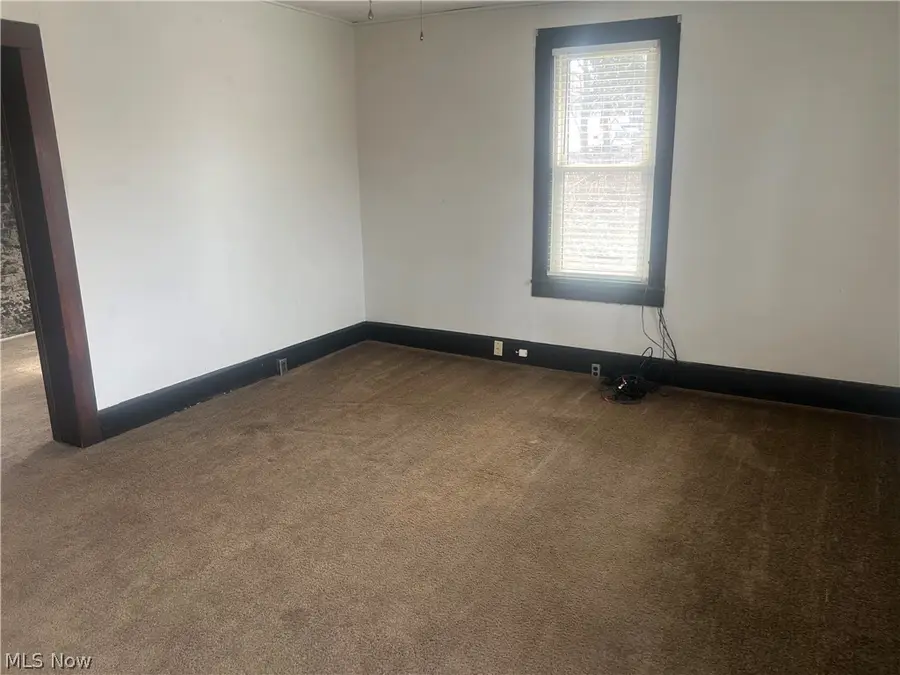 1457 Sharon Avenue, Zanesville, OH 43701 - #3