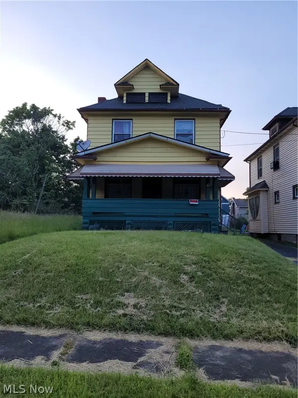52 E Earle Avenue, Youngstown, OH 44507