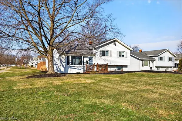 882 Bayridge Boulevard, Willowick, OH 44095