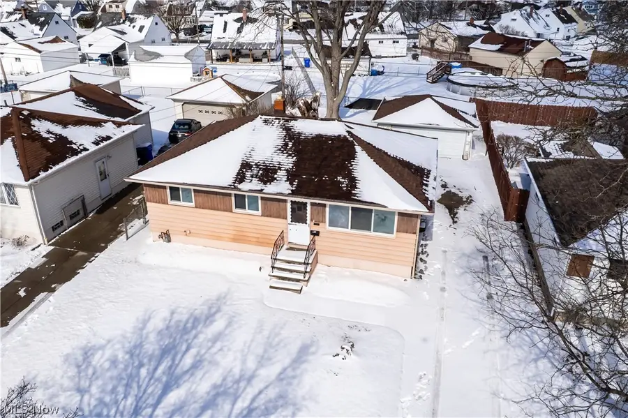 15424 Holland Road, Brook Park, OH 44142 - #2